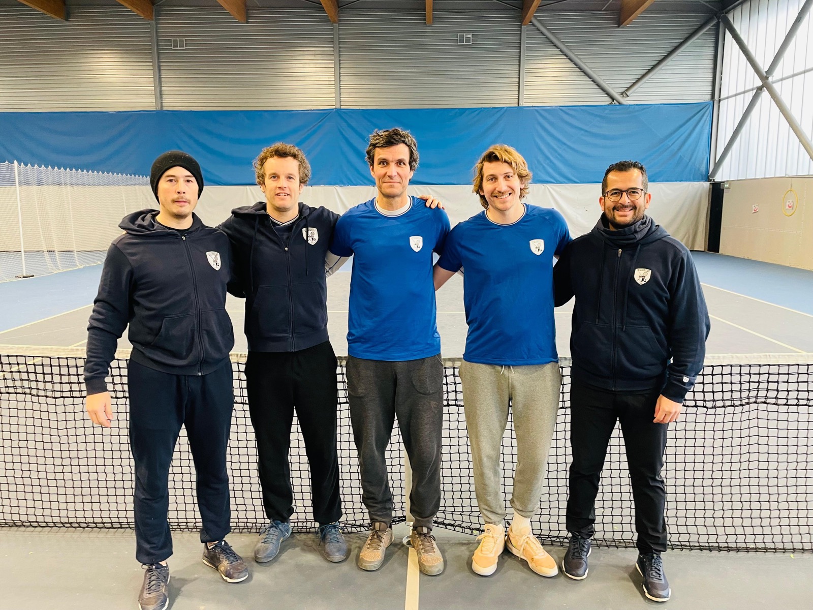 L'équipe de tennis du CAM